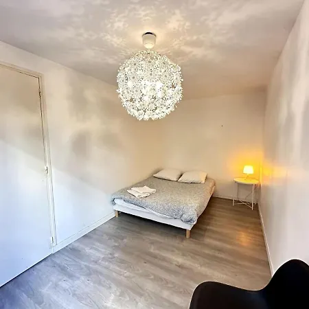Lägenhet Stockholm, A Bright In An Ideal Setting Reims